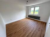 Wohnzimmer - Bild 1 - Duisburg-Alt Hamborn, Wittfelder Straße 177 - 2-Zimmer-Wohnung im 2.OG gerne zeitnah zu mieten ( max. 2 Personen ) !!