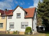 Straßenfront - Wohnen am Ortsrand von Gotha - 120.000,00 EUR Kaufpreis, ca.  85,00 m² Wohnfläche