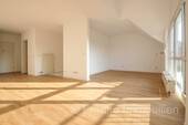Wohnbereich mit Balkon - 