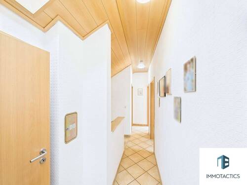 Flur 2. OG, Haus 1 - 