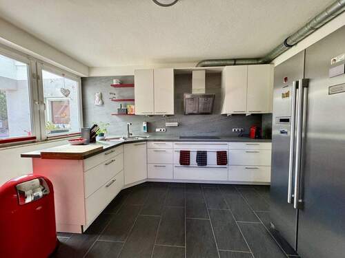 Küche - 6 Zimmer Mehrfamilienhaus, Wohnhaus zum Kaufen in Barlt