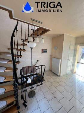 Flur im EG - 5 Zimmer Einfamilienhaus in Sondershausen