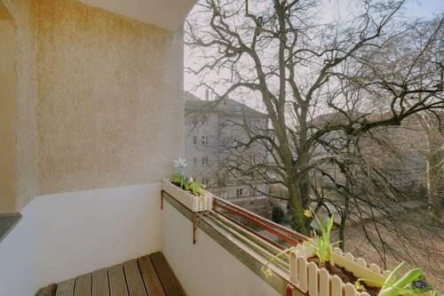 Loggia mit Westausrichtung - 2 Zimmer Etagenwohnung in Berlin-Wilmersdorf