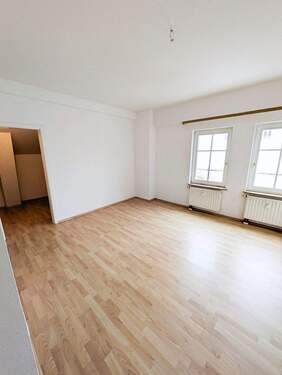 Wohnen 2 - Etagenwohnung mit 57,00 m&sup2; in Görlitz zur Miete