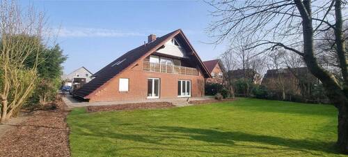 Rückseite mit Garten - 6 Zimmer Einfamilienhaus zum Kaufen in Leezen