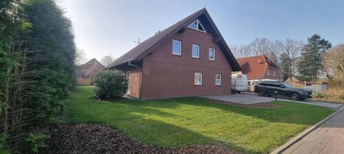 Frontansicht - Einfamilienhaus mit 240,00 m&sup2; in Leezen zum Kaufen