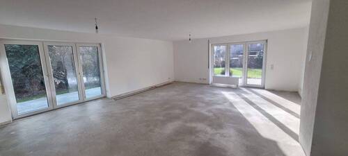 Wohn/Esszimmer - 