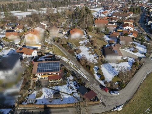 Drohne mit Blick nach Norden - 9 Zimmer Mehrfamilienhaus, Wohnhaus zum Kaufen in Penzberg