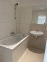 Musterbild Badezimmer mit Badewanne 2 oder 3 Raumwohnung - 
