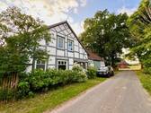 Strassenansicht - 7 Zimmer Einfamilienhaus zum Kaufen in Trebel