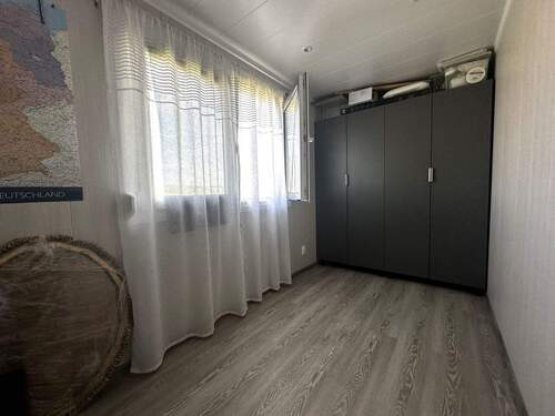 Gästezimmer mit Fenster - 