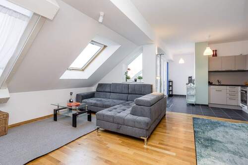 Wohnzimmer - 2 Zimmer Etagenwohnung in Berlin