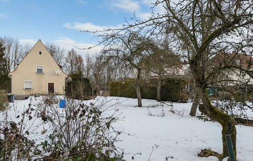 Grundstücksansicht Richtung Straße - Grundstück zum Kaufen in Nürnberg