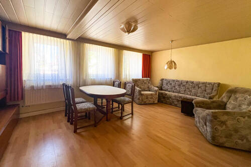 Wohnzimmer zur Straße - 