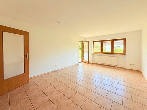 Wohnzimmer - Terrassenwohnung mit 83,00 m&sup2; in Murnau am Staffelsee zum Kaufen