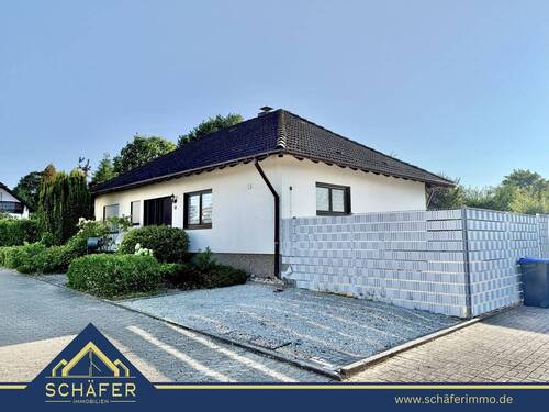 1 - Freistehender Bungalow mit großzügigem Garten in ruhiger Wohngegend von Überherrn zu verkaufen