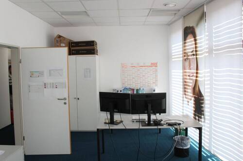 Büro 1 - Repräsentative Büroräume im Gewerbegebiet SW-Süd - Nähe MARKTKAUF und BAUHAUS