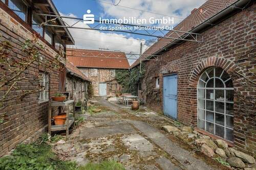 Innenhof - 8 Zimmer Bauernhaus, Landhaus in Beckum