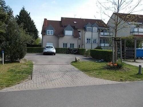 Straßenansicht.JPG - Wohnung über zwei Etagen in ruhiger Lage