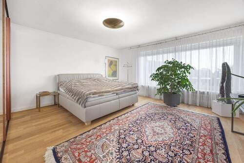 Schlafzimmer/ Souterrain - 