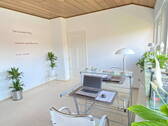 Helles Arbeitszimmer - 