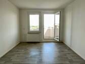 Wohnzimmer - Beispielbild - Etagenwohnung mit 65,00 m&sup2; in Meißen zur Miete