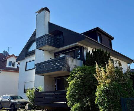 Moderne Wohnung mit Balkon - Idyllisch gelegene 4 Zimmer Wohnung in Schriesheim mit 2 Terrassen und einer Garage.