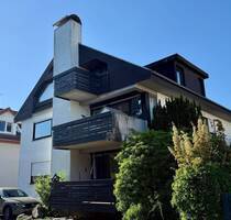 Idyllisch gelegene 4 Zimmer Wohnung in Schriesheim mit 2 Terrassen und einer Garage.