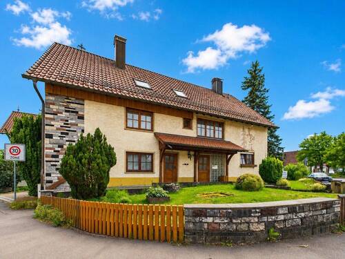 Ansicht - Wohnhaus mit zwei Gebäudeteilen in Rottweil-Neukirch