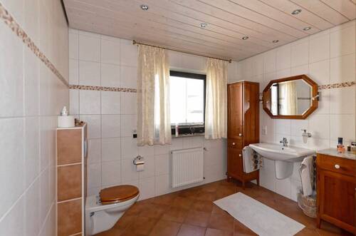 G3 - Badezimmer 2 - 