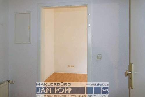 Treppenhaus-Eingangsbereich - 