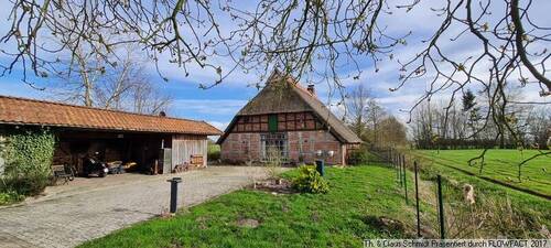 Ansicht von Vorne - 5 Zimmer Bauernhaus, Landhaus zum Kaufen in Ovelgönne