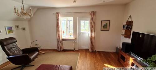 Blick ins Wohnzimmer - Bauernhaus, Landhaus mit 140,00 m&sup2; in Ovelgönne zum Kaufen