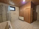 Bad mit Dusche und WC Ansicht Sauna UG1 - 