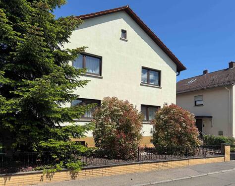 Außenansicht - 7 Zimmer Einfamilienhaus zum Kaufen in Leimen