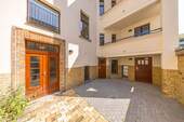 Hinterhof - 