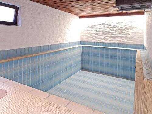 ehemaliges Schwimmbad - 