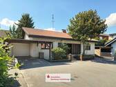 Titelbild mit Logo - Bungalow in perfekter Lage - seltene Gelegenheit mit großem Potenzial in Sandhausen
