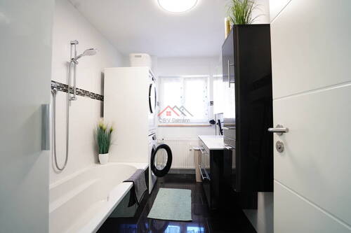 Badezimmer EG Wohnung - 