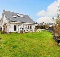 Energieeffizientes Einfamilienhaus mit 5 Zimmern und großem Garten in ruhiger Lage - Berlin Rudow