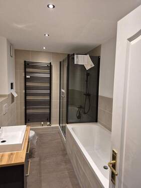 Sanierungsbeispiel Badneugestaltung - 