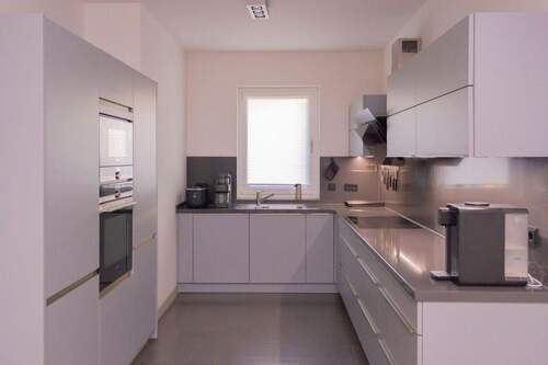 Küche - 6 Zimmer Reihenmittelhaus in Berlin