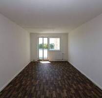 Familienwohnung sucht Nachwuchs...4-RW mit Wanne & Balkon!!! - Freiberg