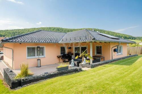Ansicht Terrasse - 4 Zimmer Bungalow zum Kaufen in Jüchsen