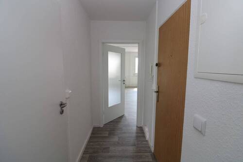 Beispiel Flur - Etagenwohnung mit 55,30 m&sup2; in Freiberg zur Miete