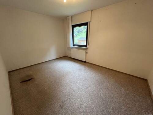 Zimmer EG - Mehrfamilienhaus, Wohnhaus mit 230,00 m² in Kaiserslautern / Wiesenthalerhof zum Kaufen