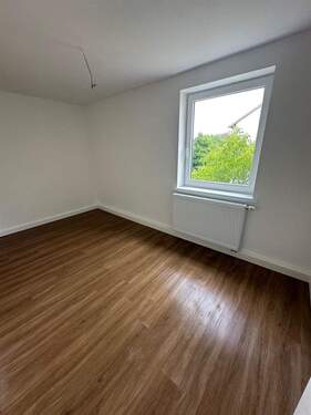 Wohnzimmer - 3 Zimmer Etagenwohnung zur Miete in Coburg