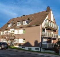 Glücksgriff! Heisinger Oberdorf. Bildschöne Wohnung. Ruhige Waldnähe. Balkon & Parkett. TG-Platz möglich. - Essen Heisingen