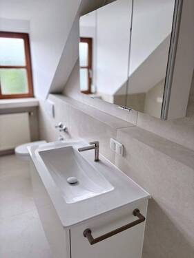 Villeroy u. Boch Waschbecken + Gessi Wasserhahn - 2 Zimmer Etagenwohnung zum Kaufen in Neumarkt in der Oberpfalz