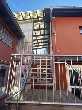 Hinterhaus Treppenaufgang zu WE 6 u. WE 7 - 